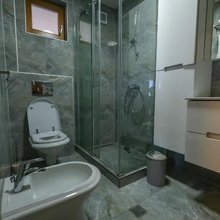 Sarajevo Willa Vares